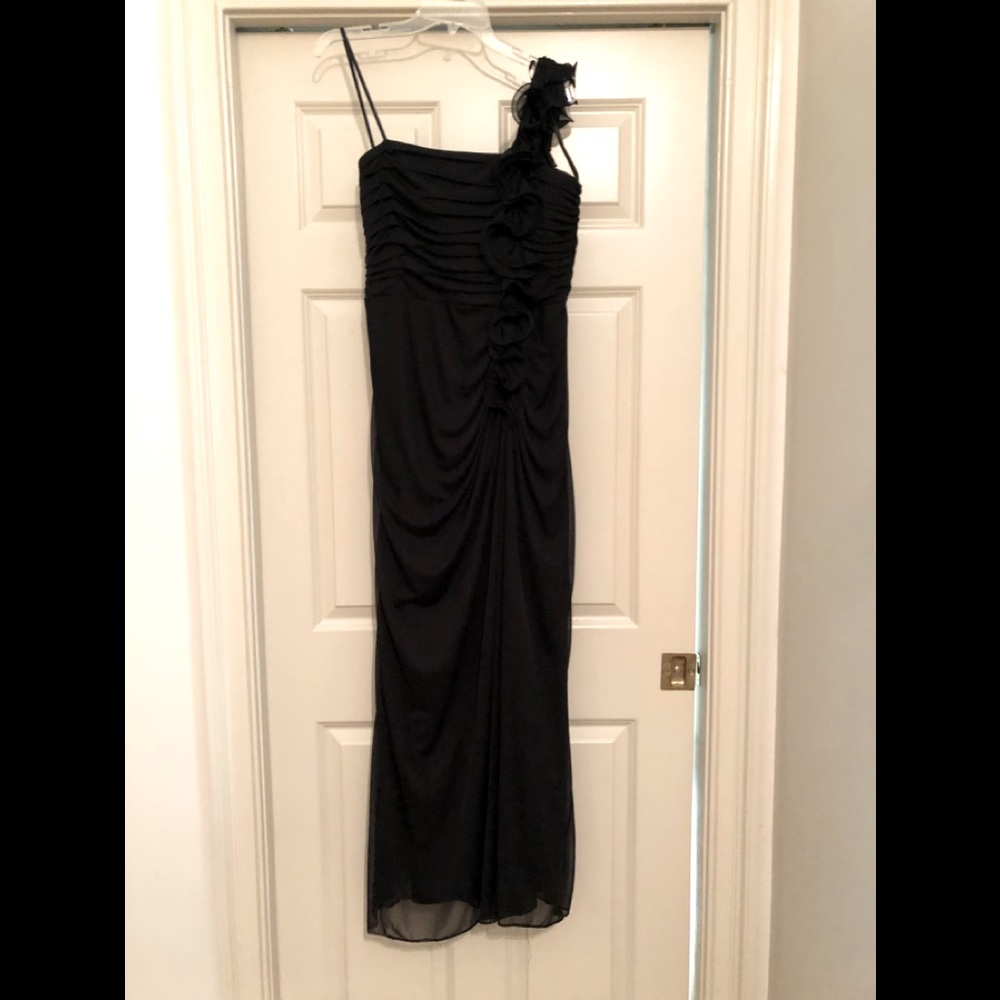 Black One Shoulder Formal Gown